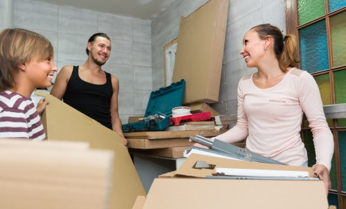 Man with van service for Docklands apartment and furniture moves