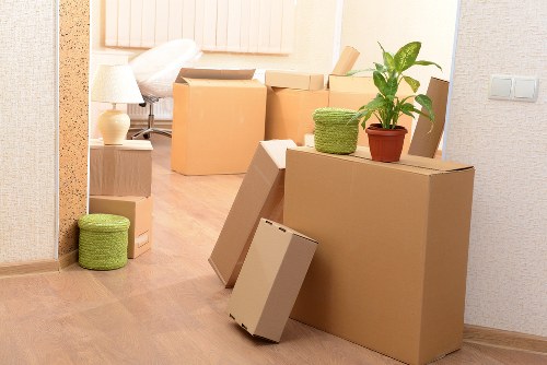 Local Docklands moving help for homes and offices